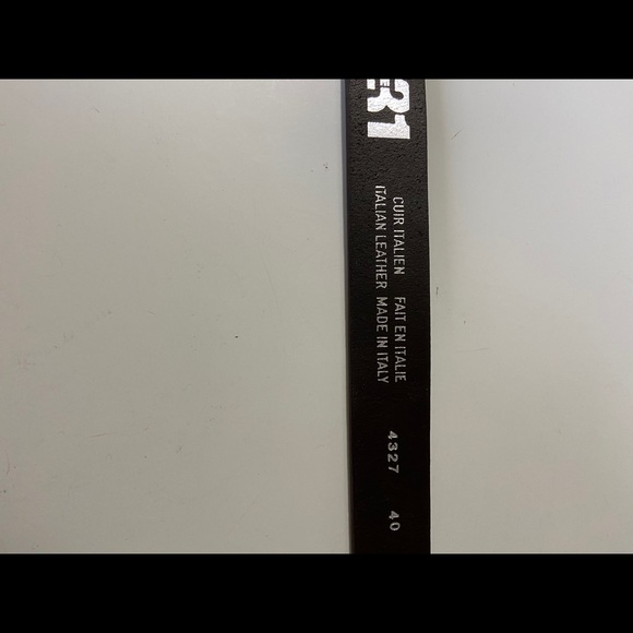 LE R1 Italian leather belt - Picture 2 of 4